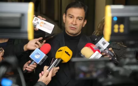Patrimonio de Silvio Ovelar asciende a G. 3.500 millones, seg�n su DD. JJ.