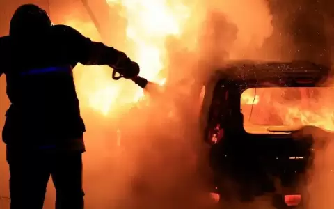 Atacan en Francia casa de alcalde en quinto d�a de protestas