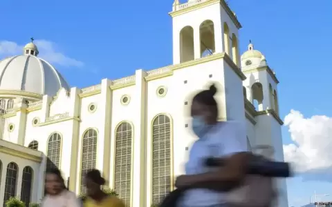 Fuerte sismo en el Pac�fico sacude parte de Centroam�rica