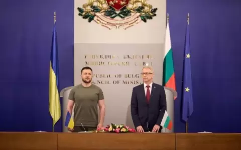 Ucrania sell� alianza inesperada con Bulgaria centrada en suministro de municiones
