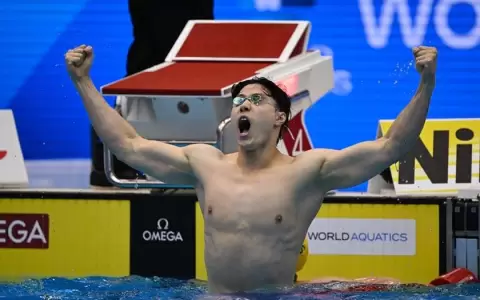 El impresionante r�cord mundial de Haiyang Qin en 200 braza