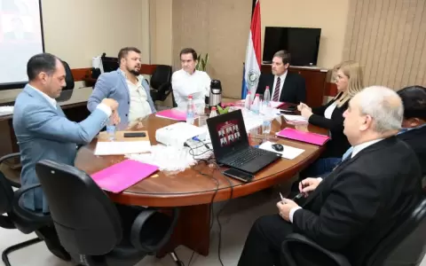 Malestar en integraci�n de la Comisi�n de Obras del Senado ocasiona retiro de Soroka