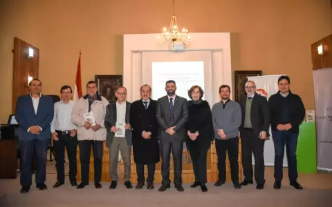 Exitosa presentaci�n de �Paraguay Eterno. 10 a�os de difusi�n hist�rica�