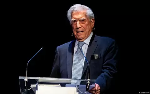Vargas Llosa recibe el alta hospitalaria y "est� recuperado"