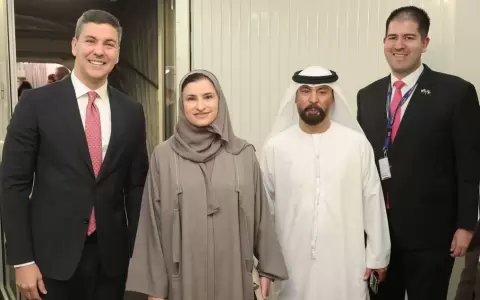 Pe�a lleg� a los Emiratos �rabes Unidos