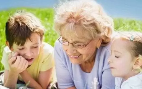 D�a Mundial de los Abuelos: pilar en la vida de los ni�os