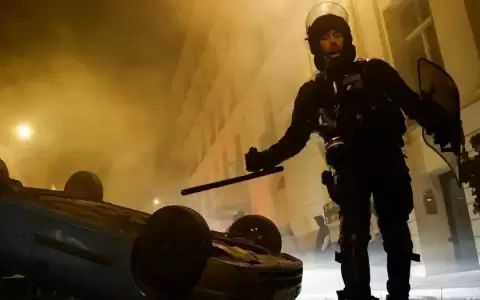 Alcaldes de Francia convocan a manifestaci�n en todo el pa�s