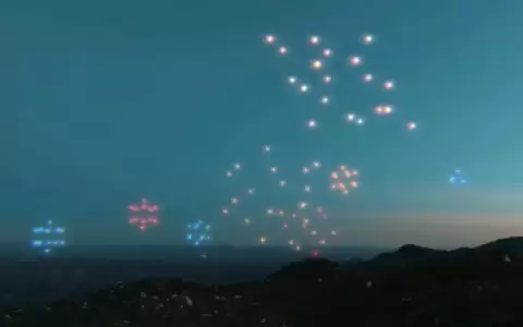 Algunas ciudades de EE. UU. sustituyen los fuegos artificiales del 4 de julio por drones ecol�gicos