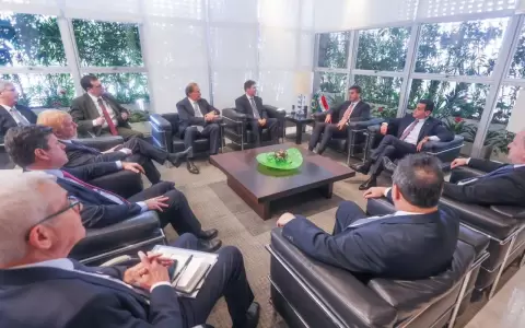 Gobierno electo busca atraer inversiones desde Brasil