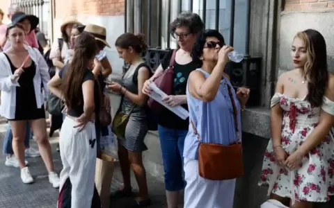 23-J en Espa�a: 19 provincias en riesgo por ola de calor, se esperan m�ximas de 40 grados