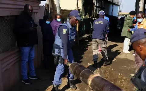 17 muertos por fuga de gas en barrio pobre de Sud�frica