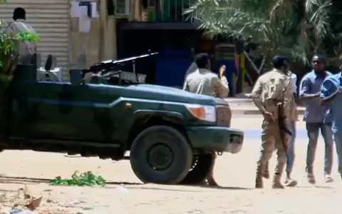 ONU: hallan 87 personas en una fosa com�n en Sud�n