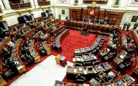 Per�: fujimorismo y marxismo ganan Presidencia del Congreso