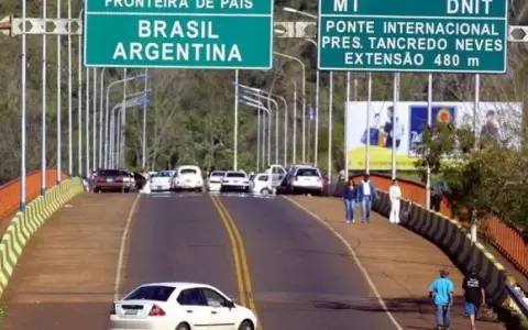 Propuesta de "levantar murallas" en frontera con Argentina genera pol�mica
