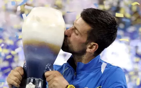 Djokovic campe�n en Cincinnati tras apote�sica final con Alcaraz