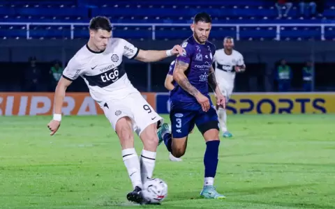 Olimpia y Guaire�a igualan en el Defensores del Chaco