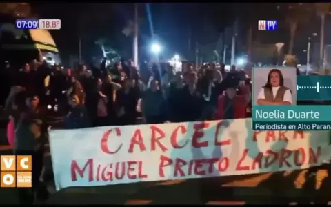 Con el grito de �Prieto nunca m�s� este�os se movilizan hasta Asunci�n