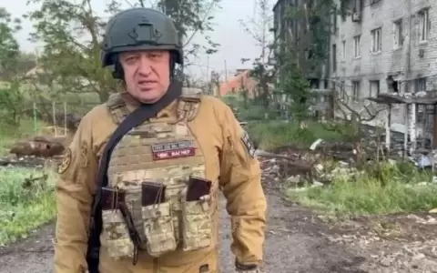 Se estrella en Rusia avi�n con 10 pasajeros, entre ellos el l�der del grupo Wagner, Prigozhin