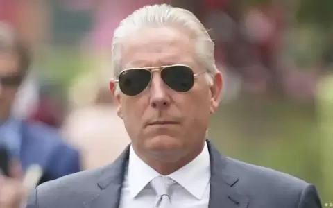 Exagente FBI admite que lav� dinero para un oligarca ruso