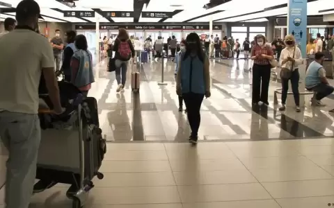 Argentina: m�s de 10.000 afectados por paro en aeropuertos
