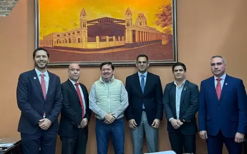 Pe�a designa a titulares de Fepasa y de la INC