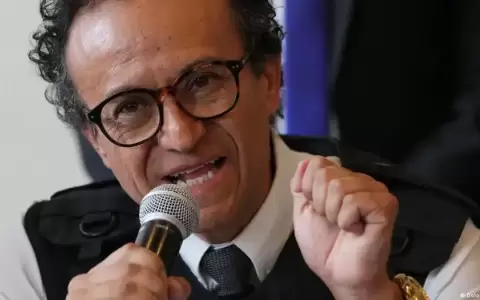 Christian Zurita reemplazar� a Villavicencio como candidato
