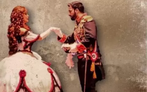 Sube a escena "Elisa Lynch y el Mariscal L�pez: historia de un amor sin l�mites�