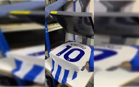 Julio Enciso usar� la camiseta n�mero 10 en Brighton