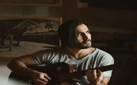 Rodney Ar�valo presenta su primer single: �Caf� a primera vista�