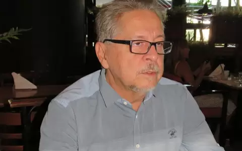 Nombran a H�ctor Richer como nuevo consejero de Itaip�