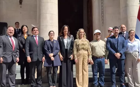 Nuevo gobierno eliminar�a cableado a�reo y plantea "devolver el brillo" a calle Palma