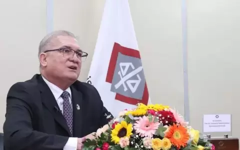 Denuncia de Cartes: fiscal general pide "no judicializar la actividad pol�tica"