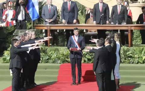 Tras el juramento de ministros, el gabinete de Pe�a ya est� en funciones