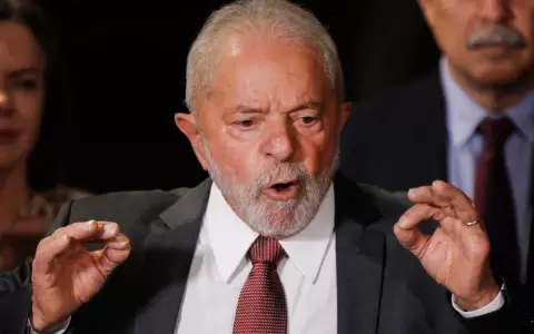 Luiz In�cio Lula da Silva.