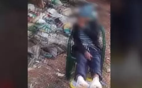 Hombre fue acusado de abusar y golpear a su propia madre con total indiferencia de los dem�s familiares