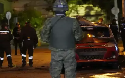 Seis detenidos tras explosi�n de coche bomba en Quito
