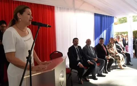 Ministra de Salud afirma que "no se apoderar� del IPS"