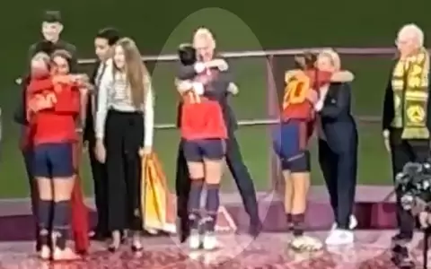 Revelan nuevo video del beso entre Luis Rubiales y Jenni Hermoso