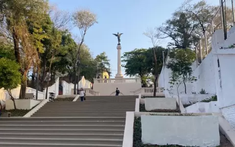 Inauguran mejoras en la Escalinata de Antequera