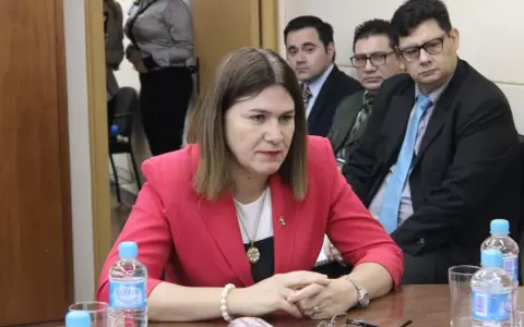 Pe�a mantiene reserva sobre posible designaci�n de Bar�n como ministra de Salud