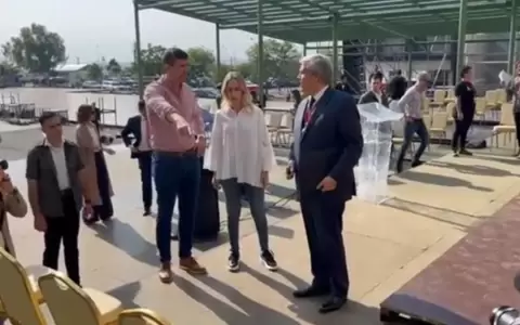 Santiago Pe�a en Palacio de Gobierno.