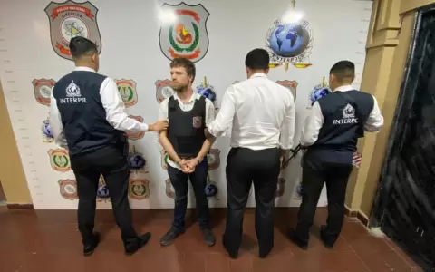Detienen a extranjero buscado por estafar con pruebas de Covid durante la pandemia