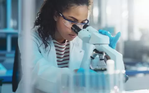 Exigen reglamentar ley del investigador cient�fico