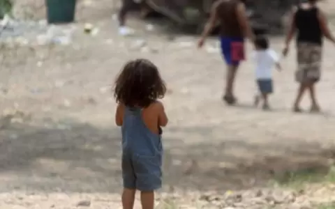 �Qui�n protege a nuestros ni�os?: alarmantes cifras sobre falta de escolaridad y abusos