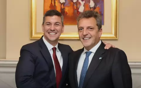 Pe�a y Massa abordaron temas referentes a la deuda EBY, creaci�n de puentes y peaje en la Hidrov�a