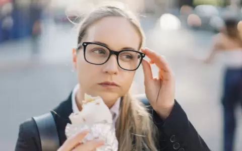 �Por qu� la velocidad a la que comes puede ser tan importante para tu salud como lo que comes?