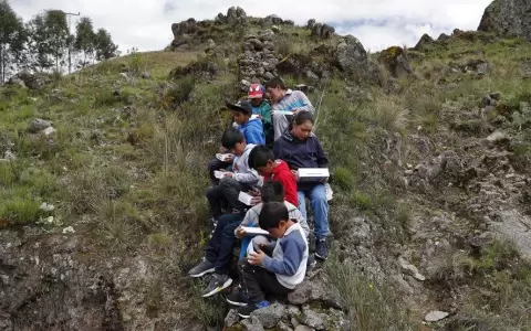 Brecha de g�nero y educaci�n impide masificar conectividad en Am�rica Latina