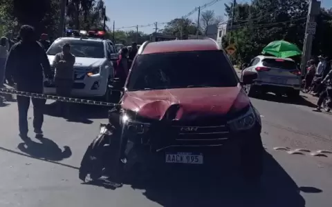 Luque: testigos capturan a conductor que atropell� a varias v�ctimas e intent� escapar
