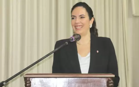 Ministra del MOPC dice que construir� hospitales, escuelas y obras de saneamiento
