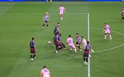 La obra de arte de Lionel Messi en c�mara lenta